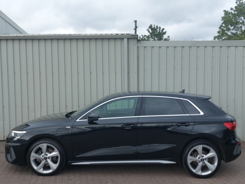 Audi A3 40 Tfsi E S Line S Tronic Black #4