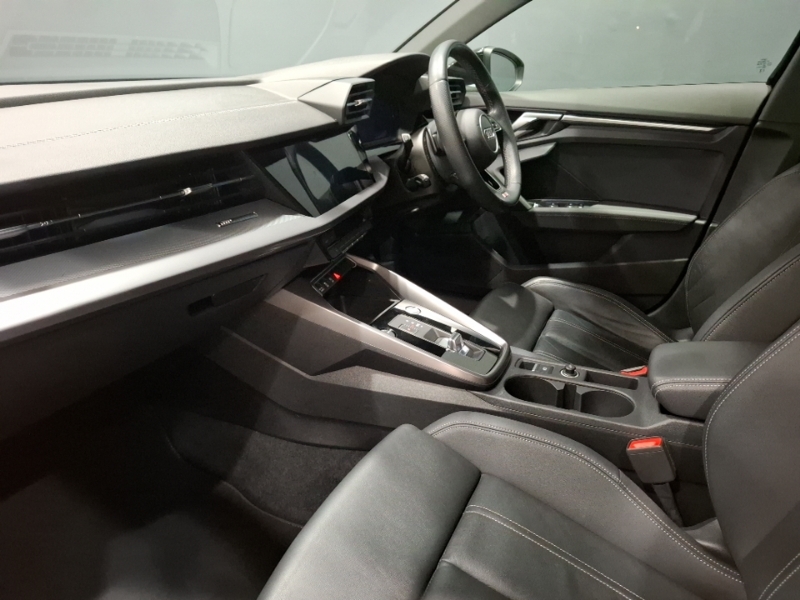 Audi A3 30 Tfsi S Line S Tronic Black #5