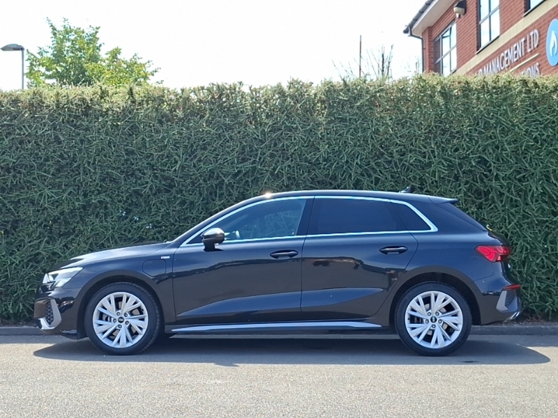 Audi A3 40 Tfsi E S Line S Tronic Black #4