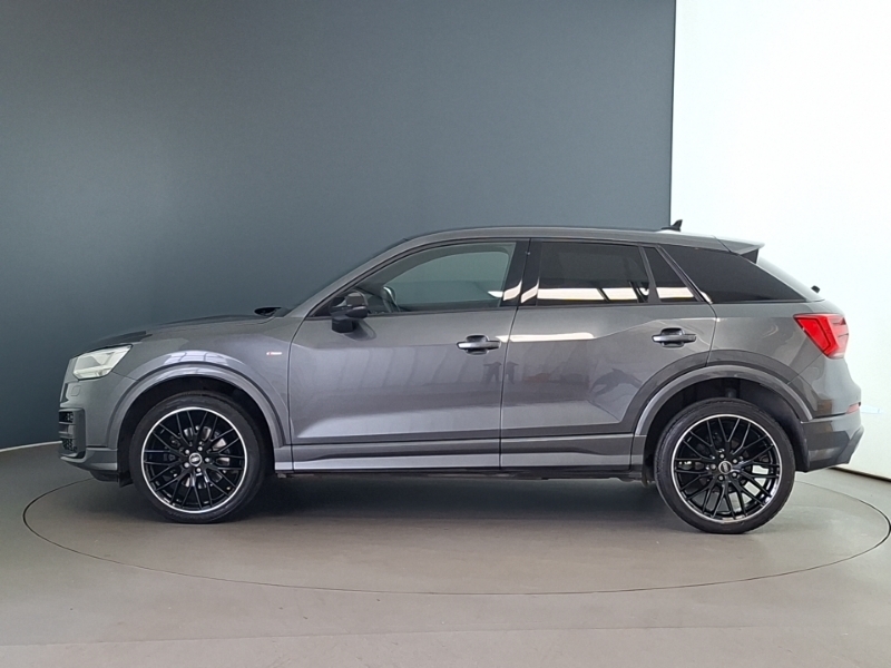 Audi Q2 30 Tfsi Black Edition Grey #4