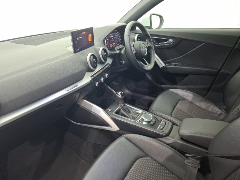 Audi Q2 35 Tfsi S Line S Tronic White #5