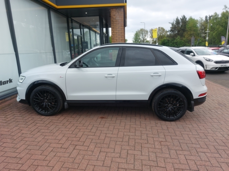 Audi Q3 2.0 Tdi 184 Quattro Black Edition S Tronic White #4