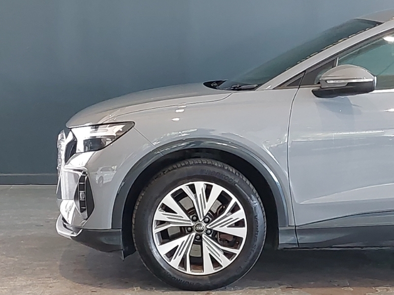 Audi Q4 E Tron 210Kw 45 82Kwh Black Edition Purple #19