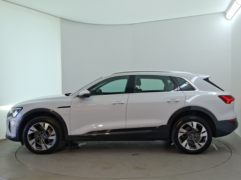 Audi Q8 e tron 250Kw 50 Quattro 95Kwh Sport White #4