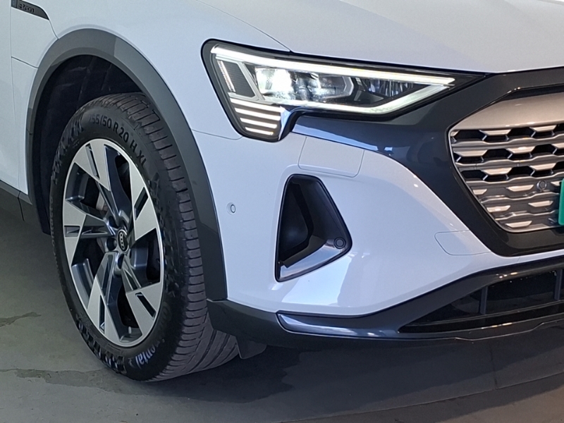 Audi Q8 e tron Audi Q8 Sportback Black Edition 55 E-tron Quattro White #20