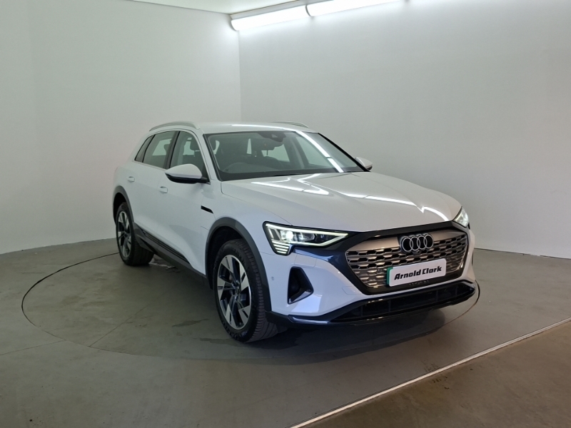 Audi Q8 e tron Audi Q8 Sportback Black Edition 55 E-tron Quattro White #7