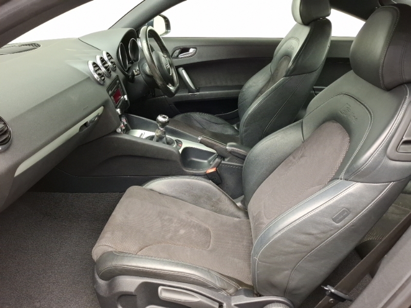 Audi TT 1.8T Fsi S Line Black #5