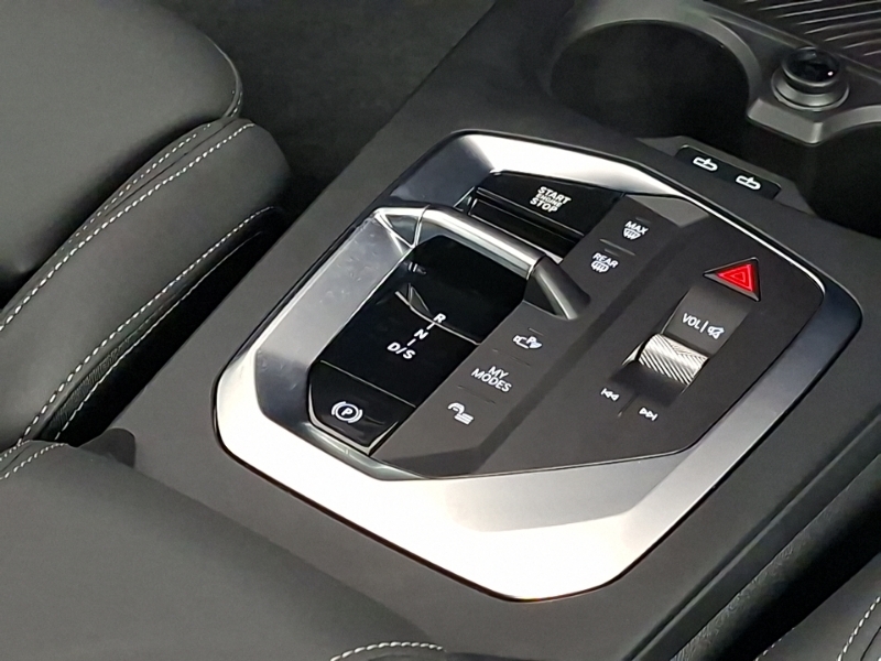 BMW 2 Series 220 M Sport Step Black #10