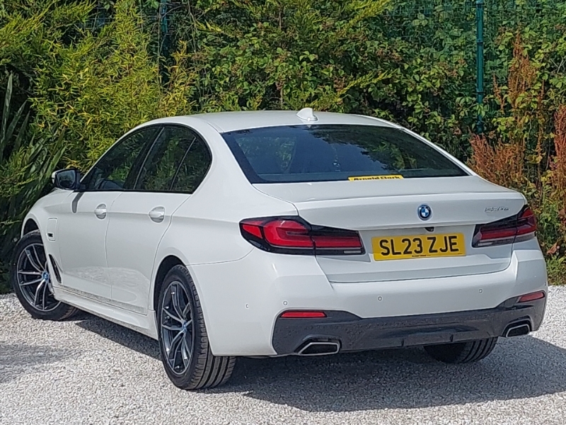 BMW 5 Series 530E M Sport White #2