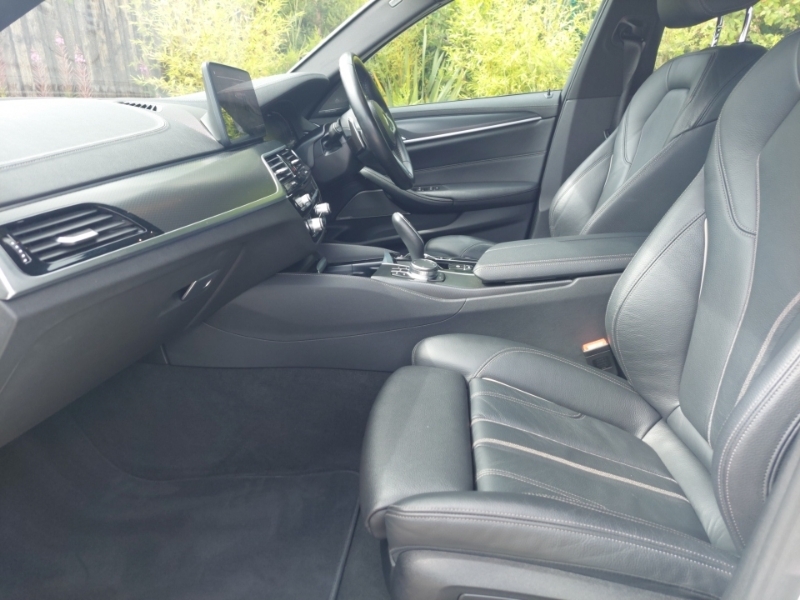 BMW 5 Series 530E M Sport White #5