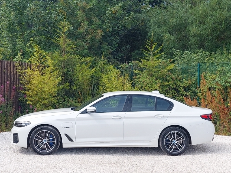 BMW 5 Series 530E M Sport White #4