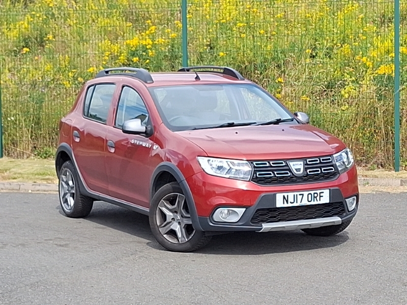 Dacia Sandero Stepway 0.9 Tce Laureate Red