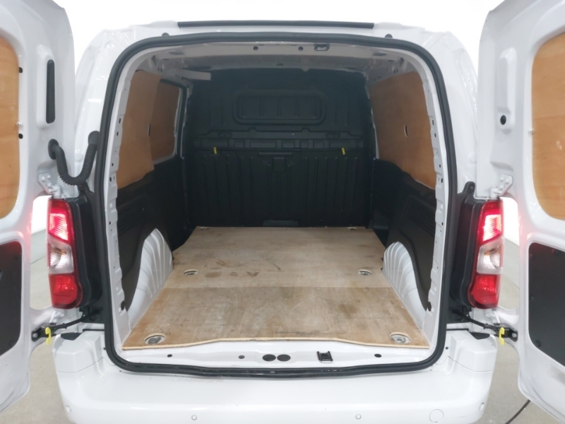 Fiat Doblo 1.5 Multijet 100 H1 Van White #18