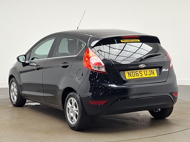 Ford Fiesta 1.5 Tdci Zetec Econetic Black #2