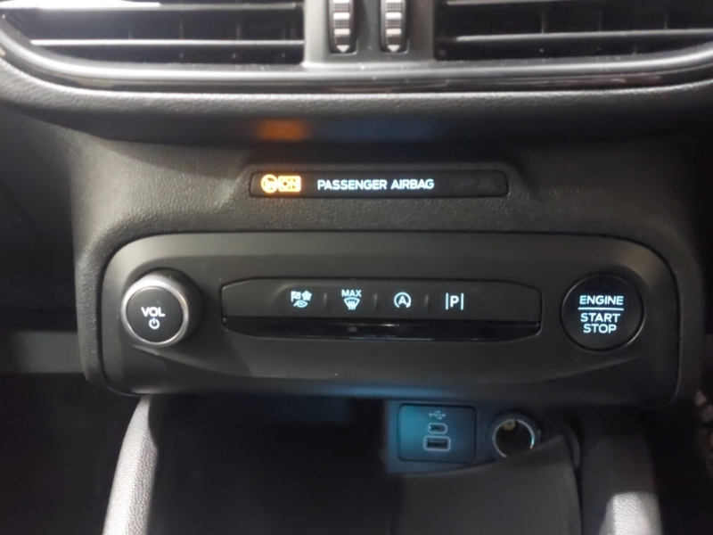 Ford Focus 1.0 Ecoboost Hybrid Mhev Active X Red #15