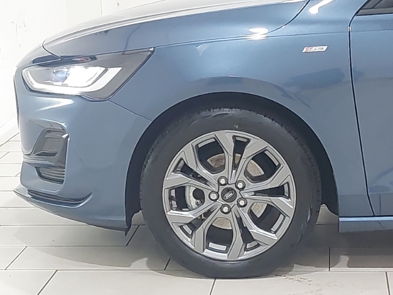 Ford Focus 1.0 Ecoboost Hybrid Mhev Active X Red #19