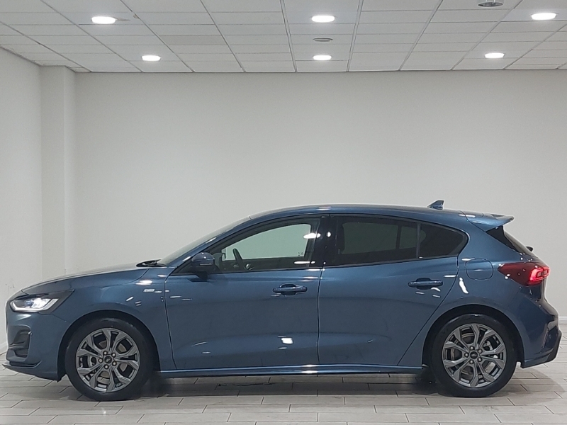 Ford Focus 1.0 Ecoboost Hybrid Mhev Active X Red #4