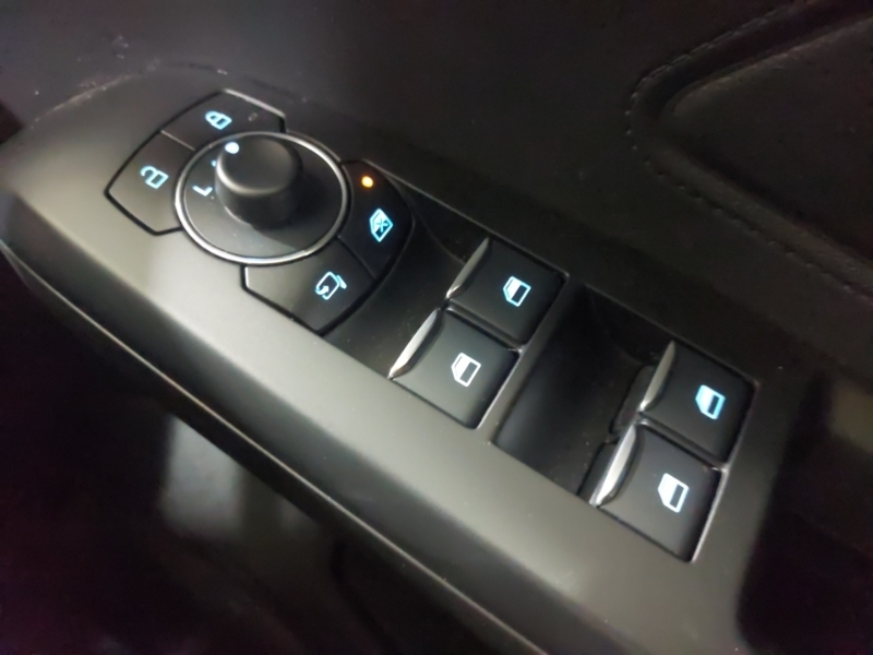 Ford Focus 1.0 Ecoboost Hybrid Mhev Active X Red #17