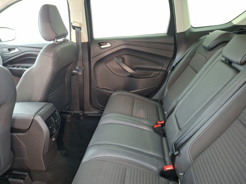 Ford Kuga 1.5 Ecoboost Titanium Edition 2Wd Silver #6