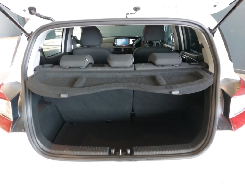 Hyundai I10 1.0 Advance Green #17