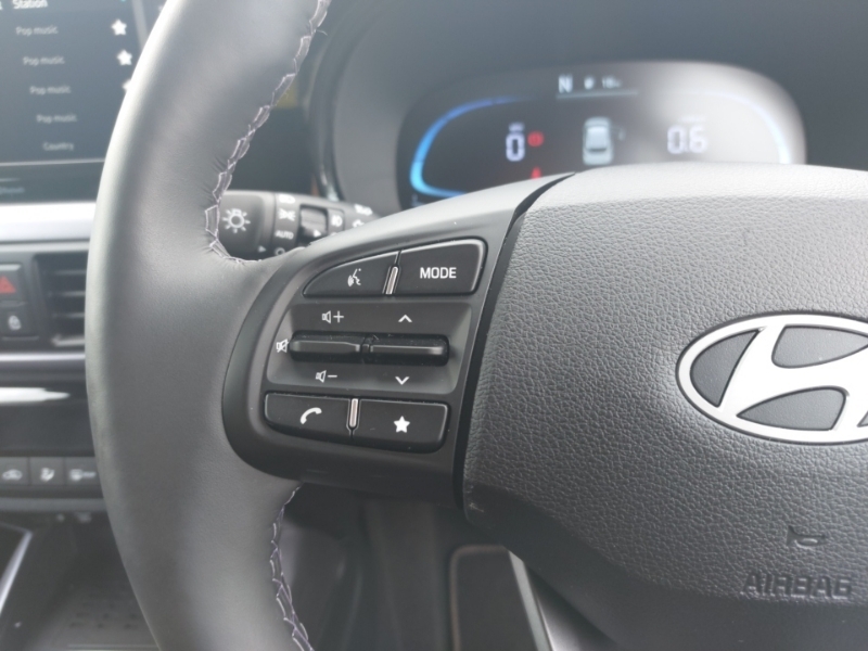 Hyundai I10 Premium White #12
