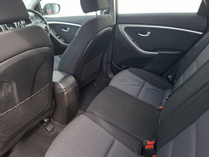 Hyundai I30 1.6 Crdi Blue Drive Se Silver #6