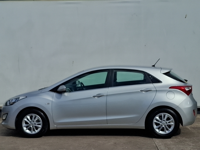Hyundai I30 1.6 Crdi Blue Drive Se Silver #4