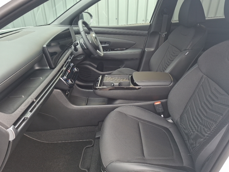 Hyundai Tucson 1.6T 239 Hybrid Black Line White #5
