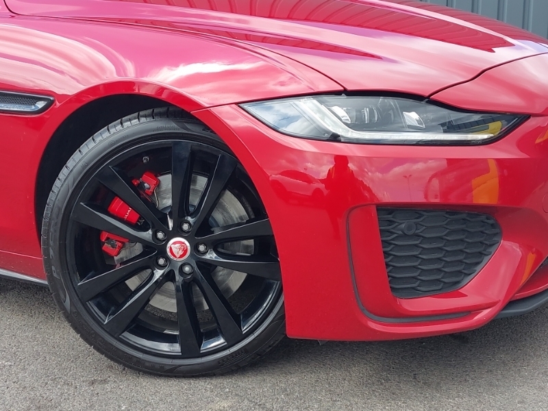 Jaguar XE 2.0 D200 Mhev R Dynamic Se Saloon Black #20
