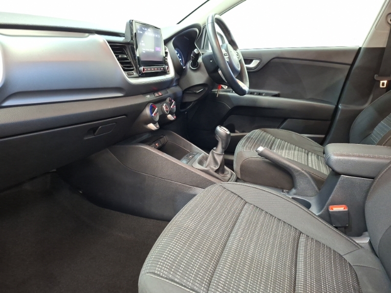 Kia Stonic 1.0T Gdi 99 2 White #5