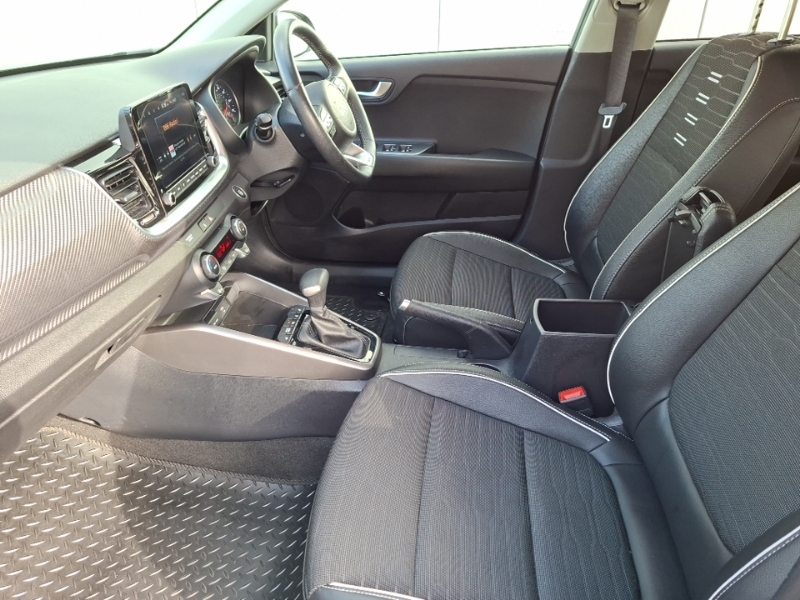 Kia Stonic 1.0T Gdi 48V Gt-line S Dct Grey #5