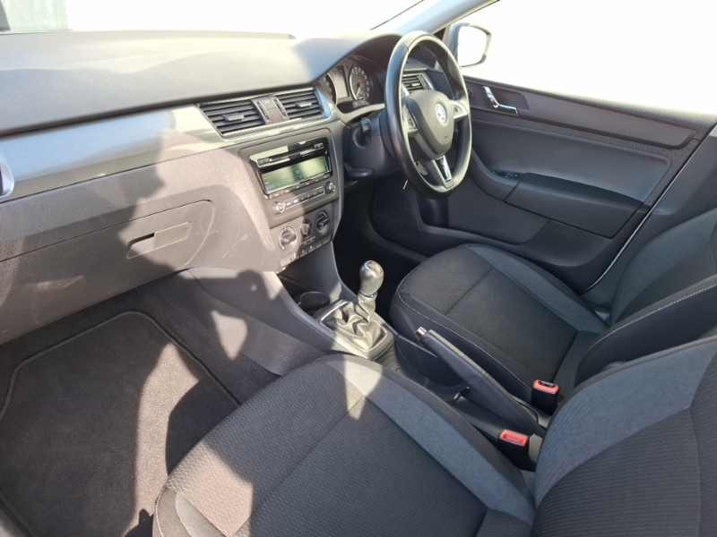 Skoda Rapid Spaceback 1.6 Tdi Cr 90 Se Silver #5