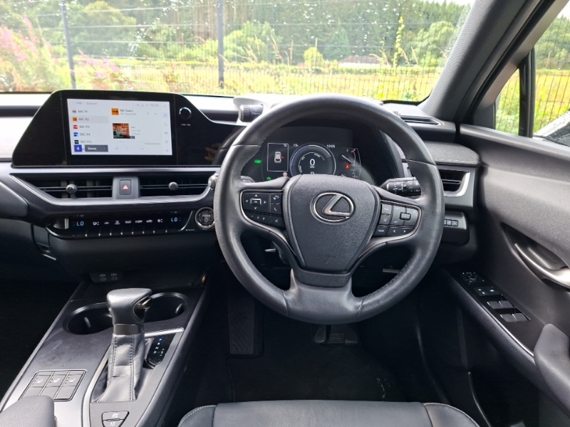 Lexus UX 300E 150Kw 54.3 Kwh E-cvt White #8