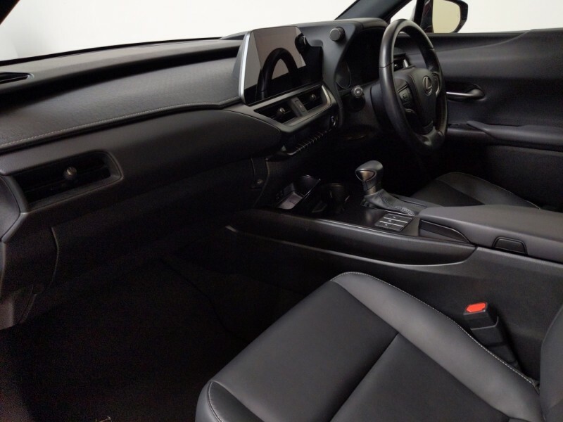 Lexus UX 250H 2.0 F-sport Design Cvt Red #5
