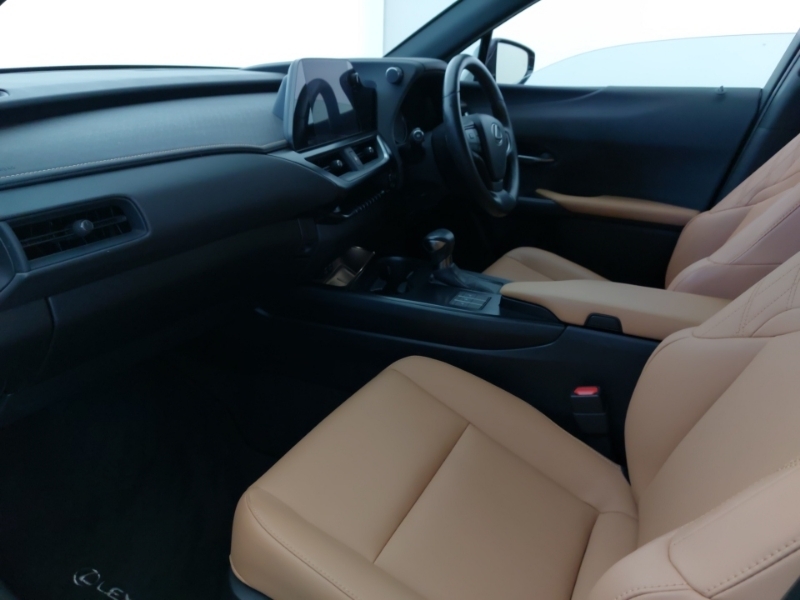 Lexus UX 250H 2.0 F-sport Design Cvt Green #5