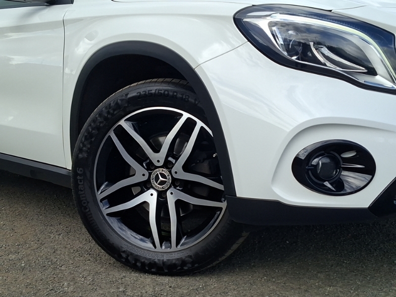 Mercedes-Benz GLA Class 200 Amg Line Edition 7G-dct ... 2019 Grey #20