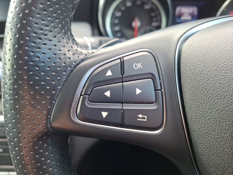 Mercedes-Benz GLA Class 200 Amg Line Edition 7G-dct ... 2019 Grey #12