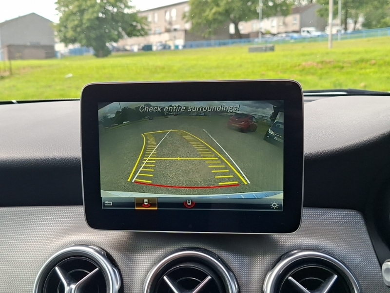Mercedes-Benz GLA Class 200 Amg Line Edition 7G-dct ... 2019 Grey #9