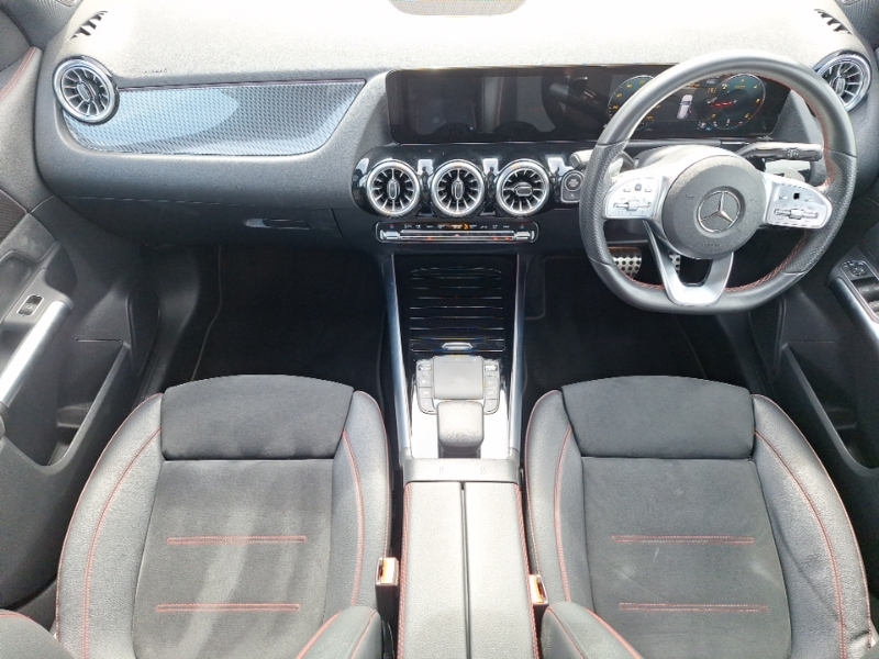 Mercedes-Benz GLA Class Gla 220D 4Matic Amg Line Premium Plus Silver #3