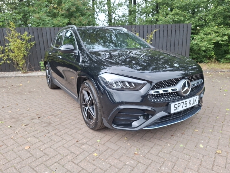 Mercedes-Benz GLA Class Gla 200D Amg Line Executive Black