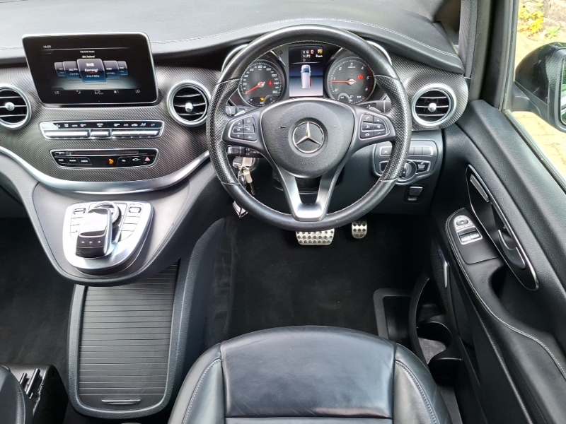 Mercedes-Benz V Class V 250 D Amg Line Black #8