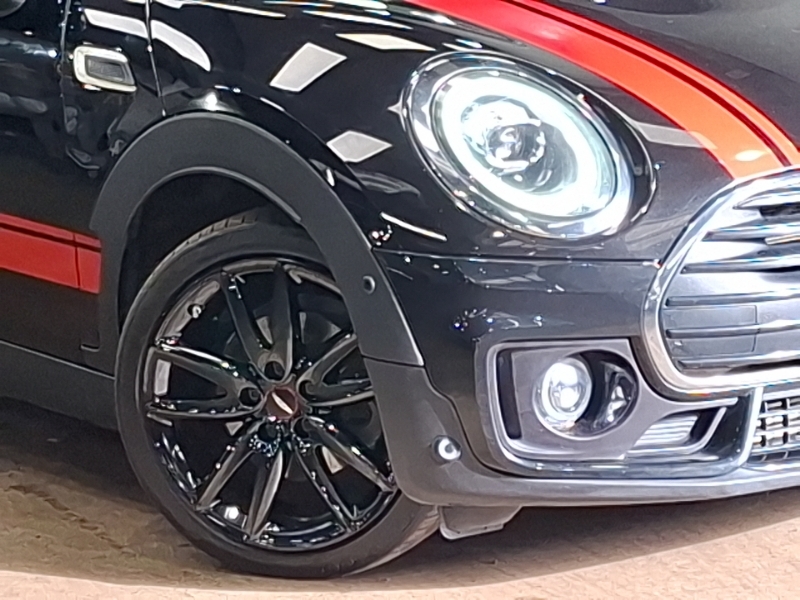 Mini Clubman  White #20