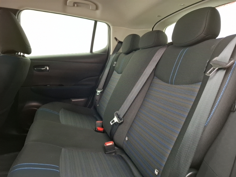 Nissan Leaf 110Kw N-connecta 39Kwh Grey #6