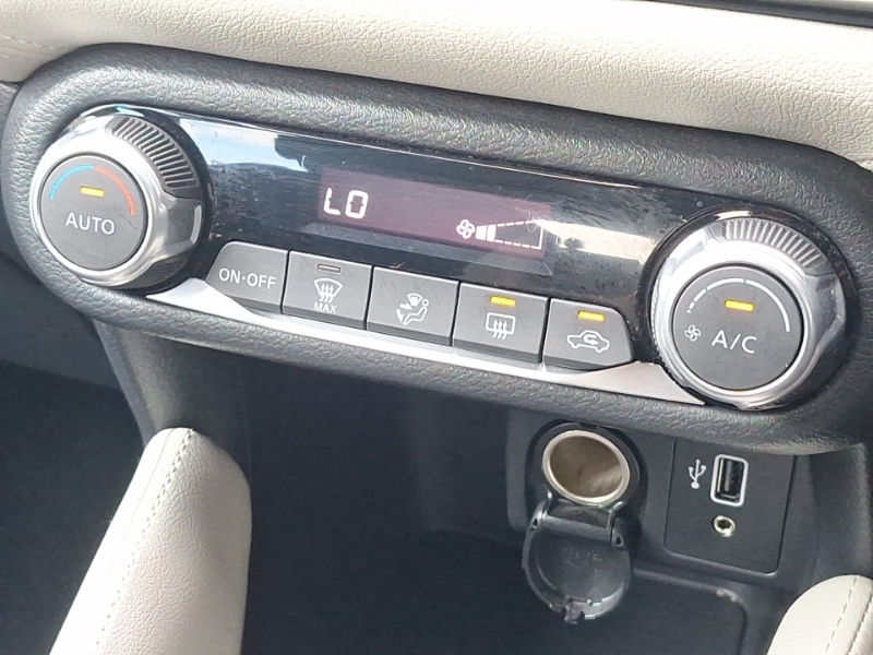 Nissan Micra 1.0 Ig-t 92 Acenta Vision Pack Hatchback White #16