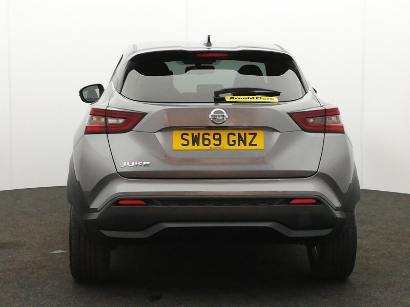 Nissan Juke Dig T Tekna Dct Red #18