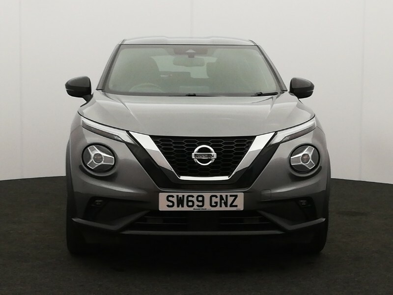 Nissan Juke Dig T Tekna Dct Red #19