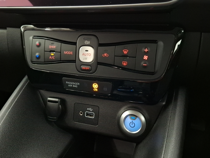 Nissan Leaf 110Kw Tekna 40Kwh  #17