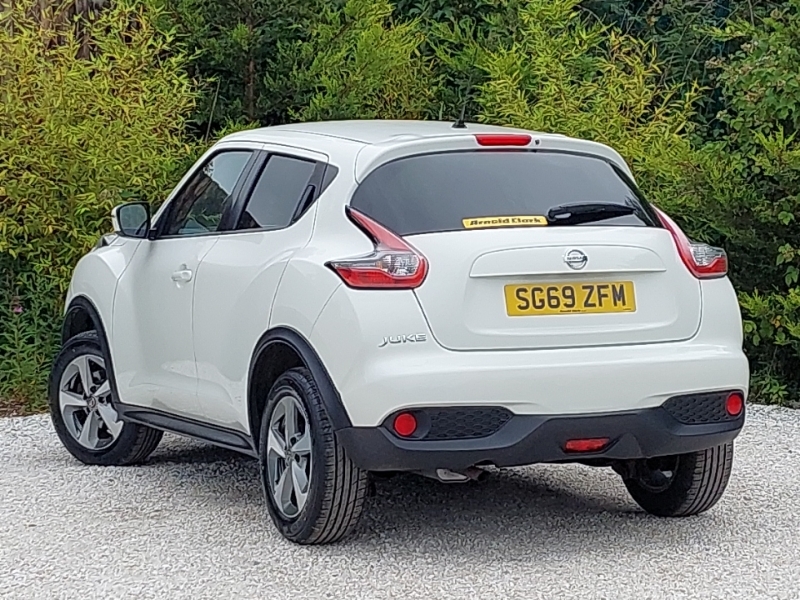 Nissan Juke 1.6 112 Acenta Cvt White #2