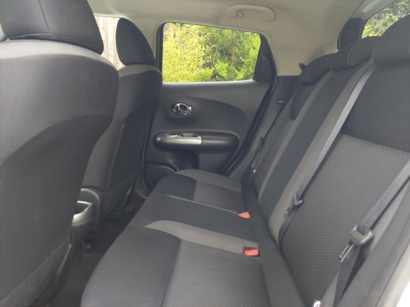 Nissan Juke 1.6 112 Acenta Cvt White #6