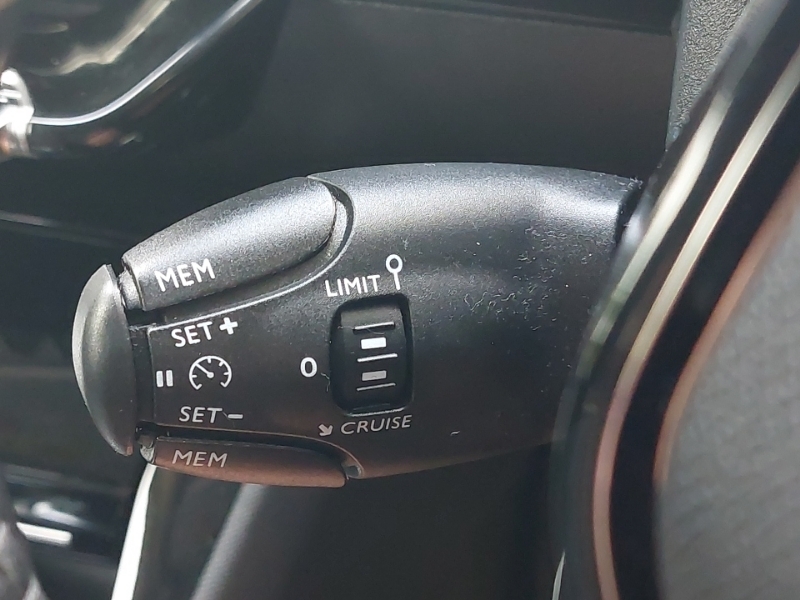 Peugeot e-2008 50Kwh Gt Premium Blue #17